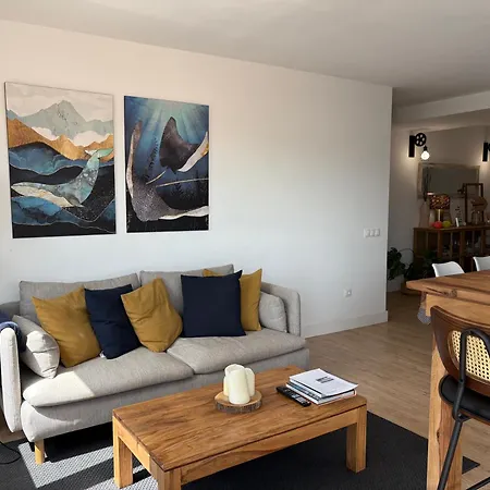 Appartamento Vistas A La Ria, Camas 160cm, Reformado, Wifi *