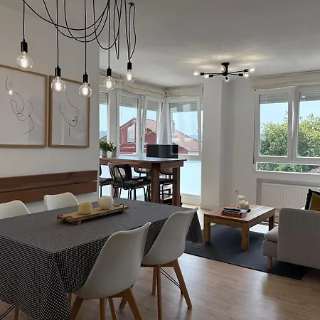 Appartamento Vistas A La Ria, Camas 160cm, Reformado, Wifi *